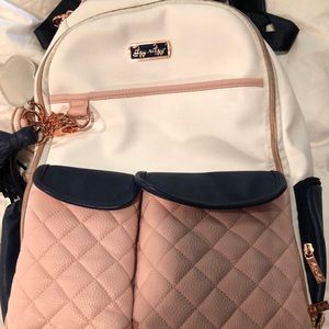 Itzy Ritzy Aaryn Williams Diaper Bag